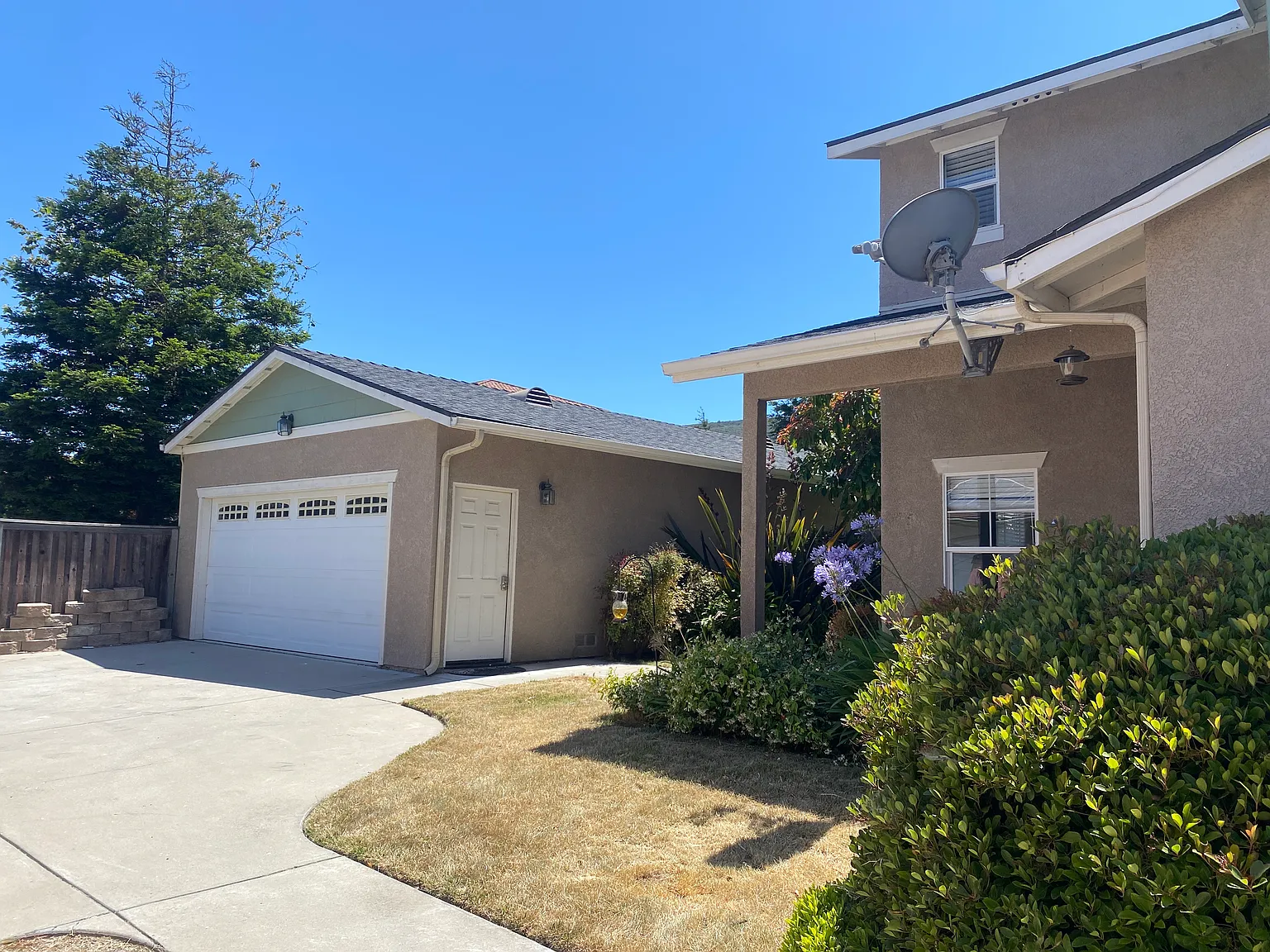 4 bed, 1938 sqft, $4,750 — Photo 2