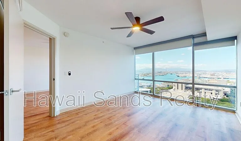 555 South St #2709 — Photo 11