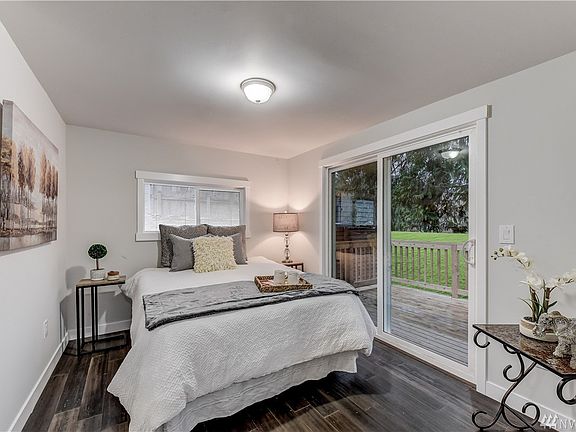 4th image of 5226 East Dr