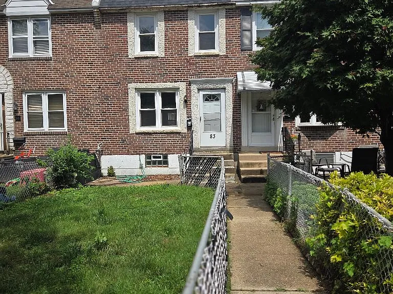 83 Chester Ave — Photo 1