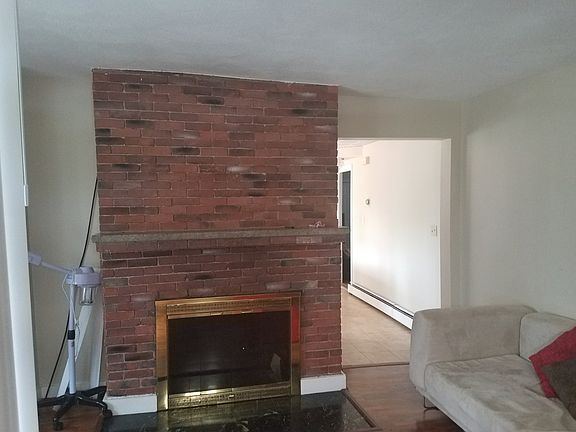 3rd image of 48 Crystal Cove Ave APT 1