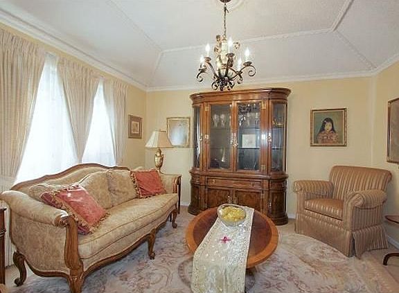 3rd image of 751 Forest Ln