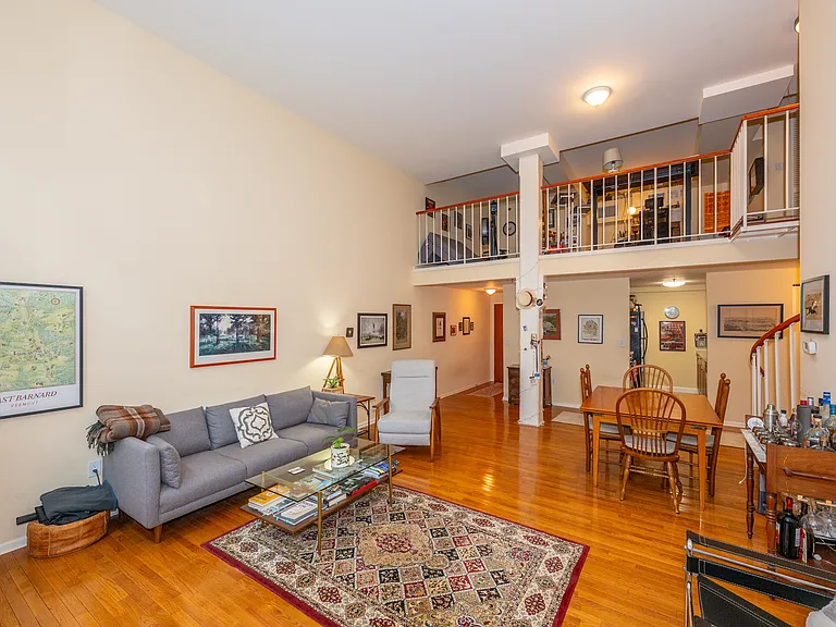 262 Main St #204 — Photo 11