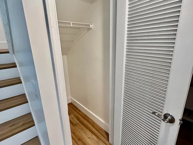 106 Linda Ln #4 — Photo 38
