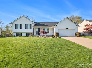 4131 Mallard Ln, Hudsonville, MI 49426