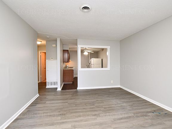 3rd image of 4408 S 1st St APT 4