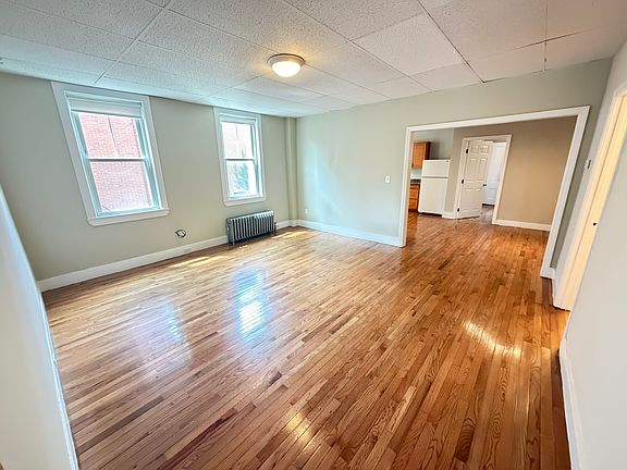 5th image of 73 Danforth St APT 2