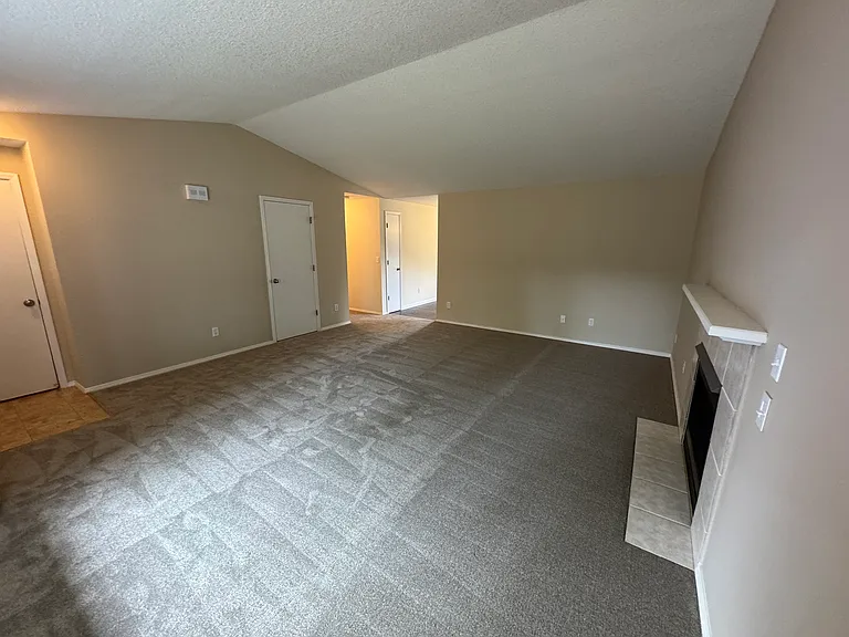 15665 SW Thrasher Way — Photo 6