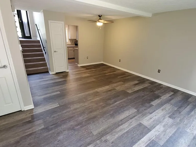 334 Black Hills Dr — Photo 4