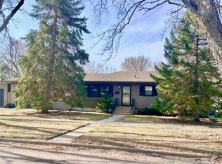 658 14th St SW, Huron, SD 57350