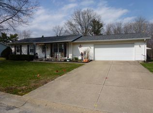 3 Deerefield Ct, Clinton, IL