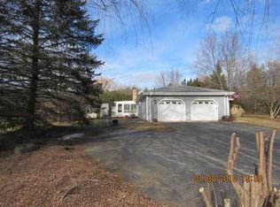 14512 Pleasant Valley Rd, Woodstock, IL 60098