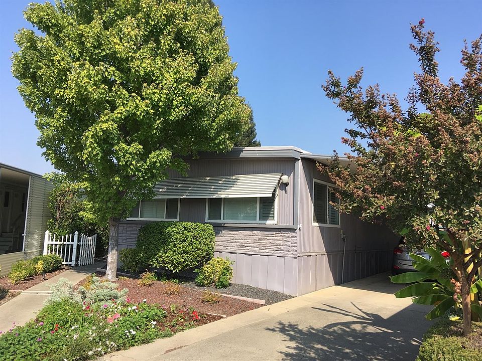 1st image of 31 La Cienega Way