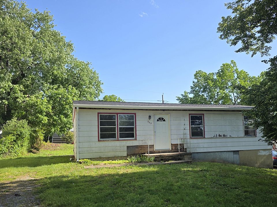 1st image of 262 E 35th St