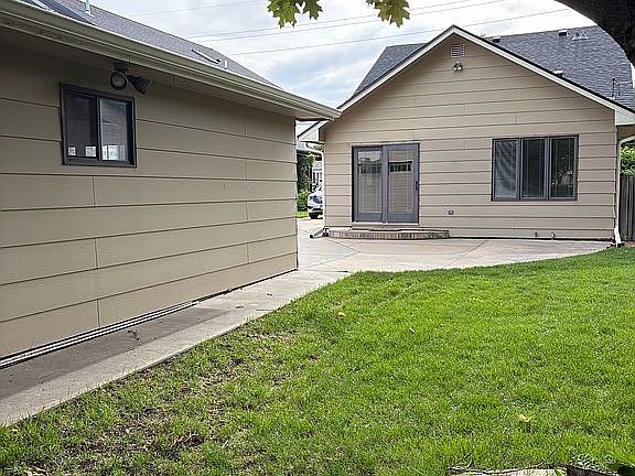 5th image of 1126 N Minnesota Ave