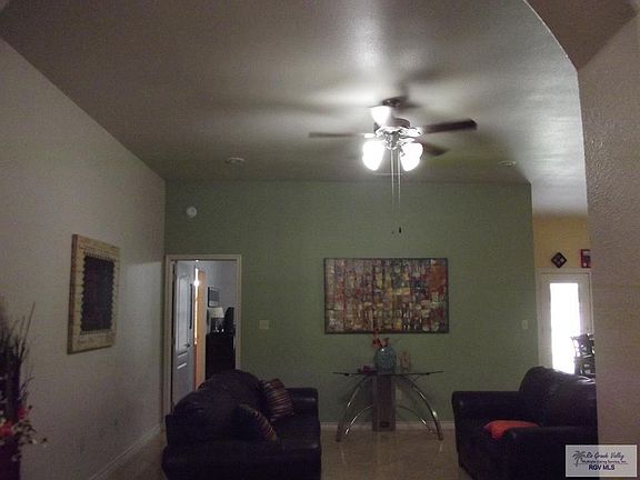 4th image of 2422 Lexington Pl
