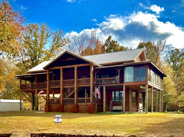 2077 Pumpkin Creek Rd, Brooksville, MS 39739