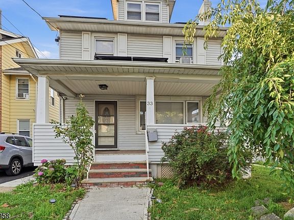 2nd image of 33 Fairbanks St