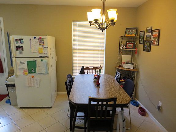 5th image of 1709 Milam Dr