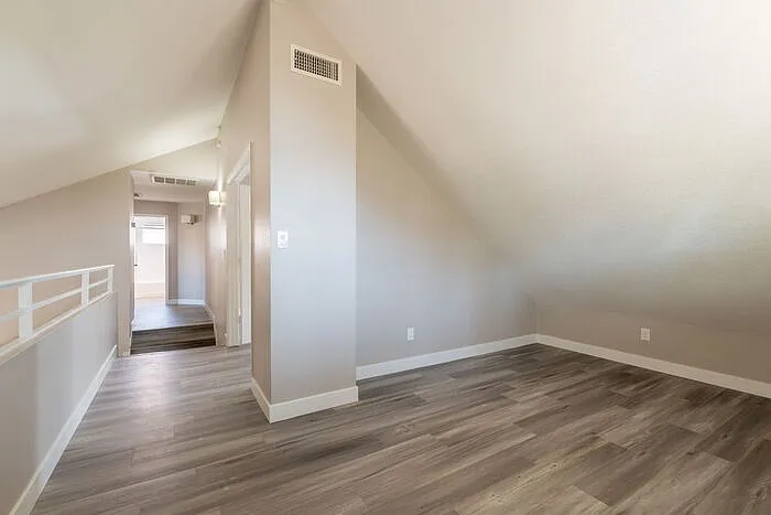 5416 E Glencove St — Photo 27