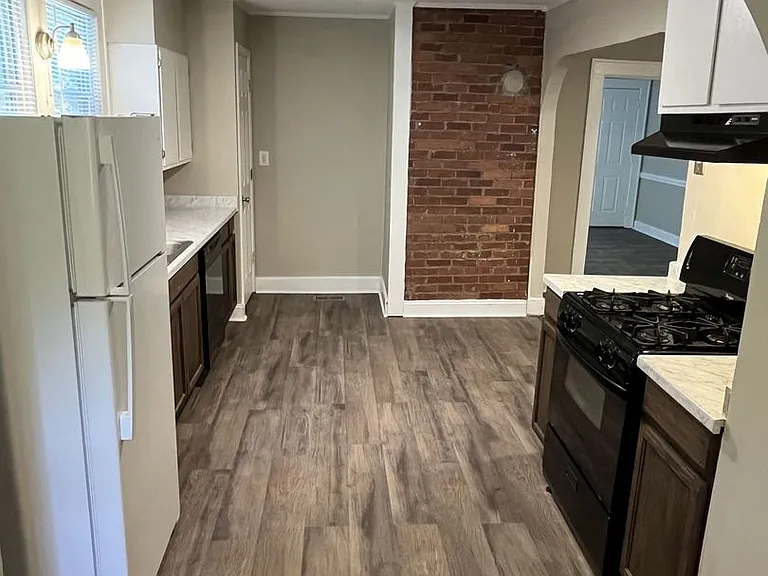 975 Old Charlotte Rd — Photo 8