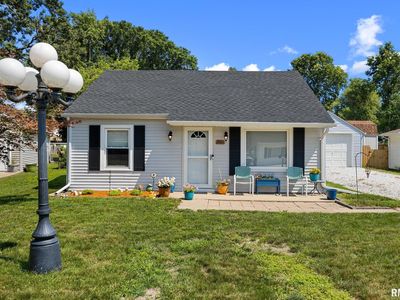 330 Forest Dr, Pekin, IL, 61554