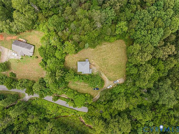 3rd image of 4736 Cove Garden Rd