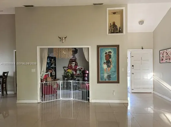 21705 SW 99th Ave, Cutler Bay, FL 33190