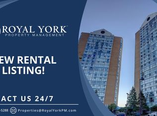 35 Trailwood Dr #PENTHOUSE 17, Mississauga, ON L4Z3L6