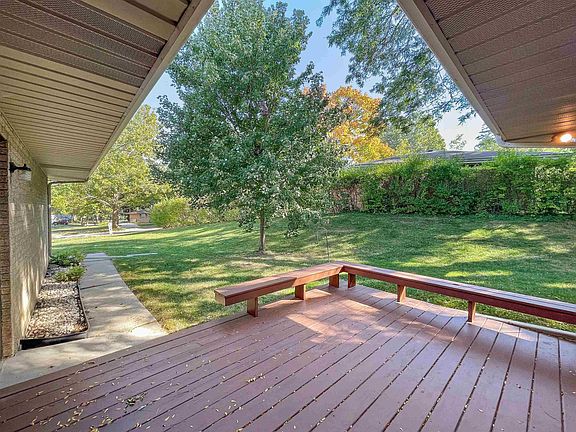 5th image of 2205 Delcy Dr