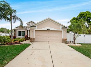 2623 Queen Alberta Dr, Valrico, FL 33596