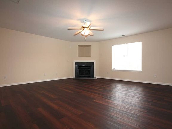 2nd image of 4903 Patricia Ann Ln