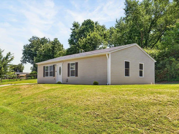 415 S 3rd St, Ellettsville, IN 47429