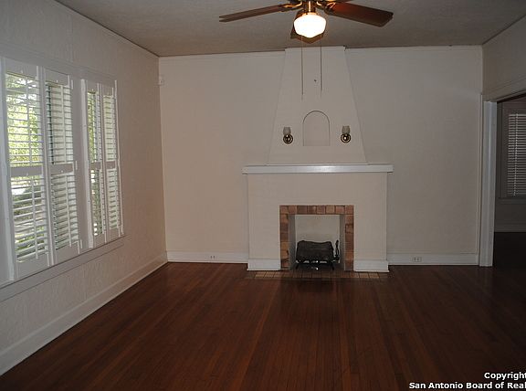 3rd image of 225 E Rosewood Ave Unit 225
