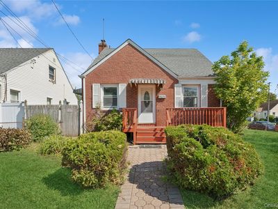 335 Locust Avenue, Uniondale, NY, 11553