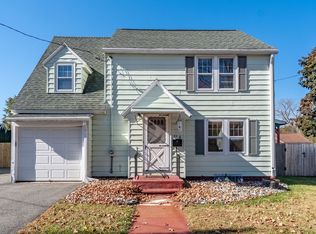 54 Ashbrook St, Springfield, MA 01118