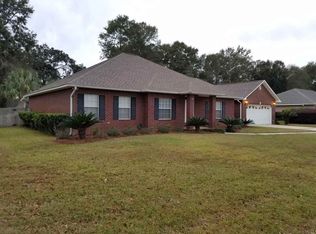 1011 Brandermill Dr, Cantonment, FL 32533