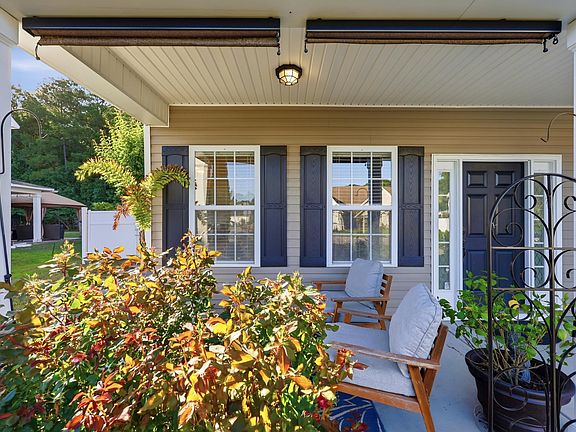 4th image of 3955 Camden Dr.
