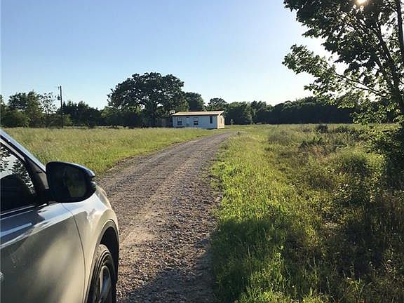 3rd image of 7031 Breezewood Dr
