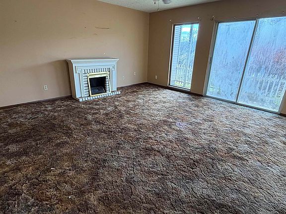 5th image of 80 Naomi Ln