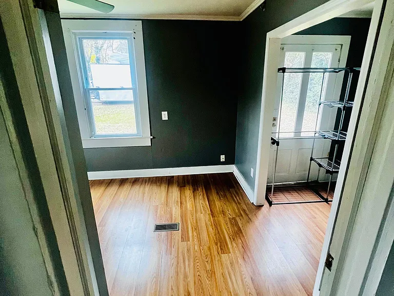 513 Creswell Ave — Photo 10