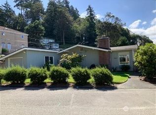 11822 Seola Beach Dr SW, Seattle, WA 98146