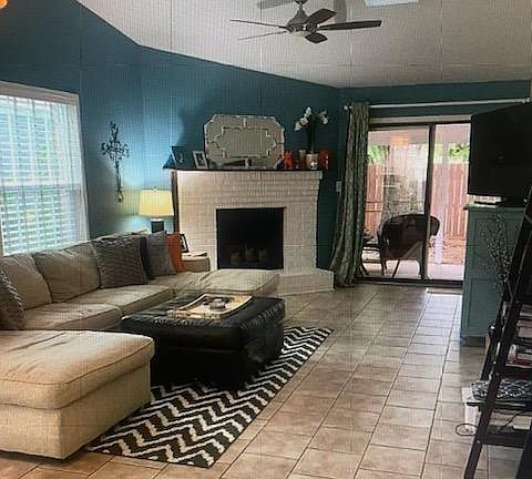 5th image of 203 Indian Oaks Dr #203