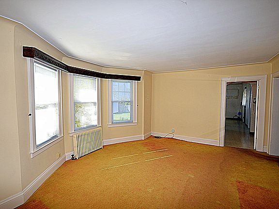 4th image of 8644 260th St