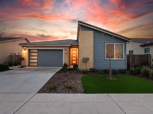 990 Groveland Ave W, Madera, CA
