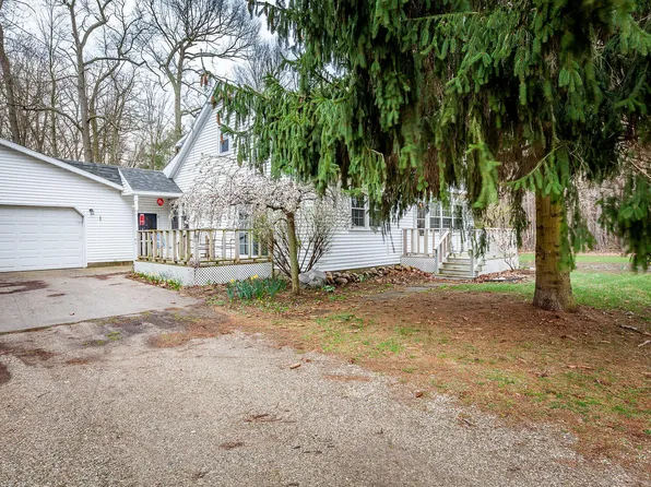 5325 Stanton Blvd, Montague, MI 49437