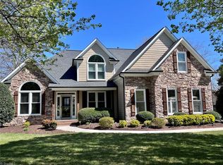 107 Winrow Dr, Jamestown, NC 27282