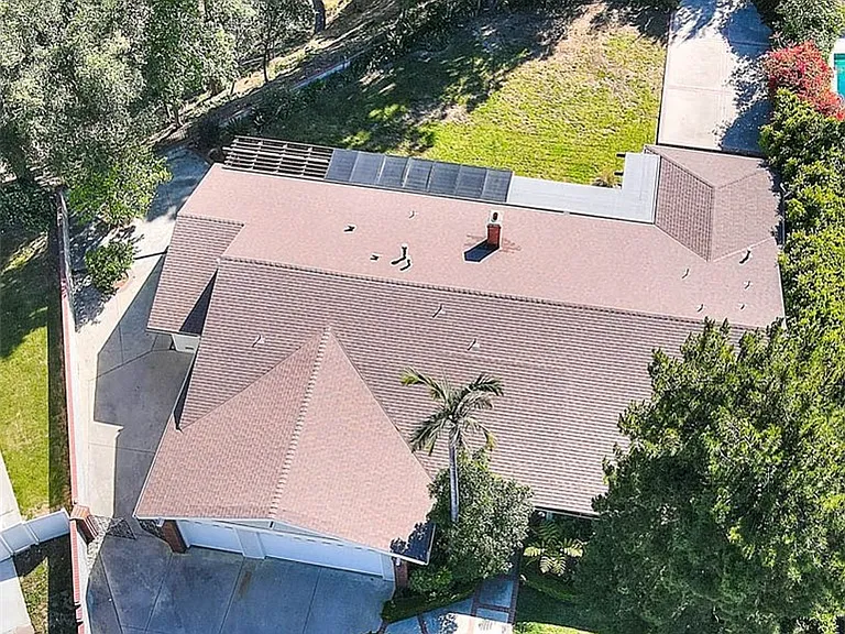 16612 Park Lane Cir — Photo 48