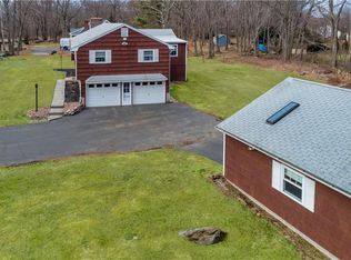 19 Thompson St, Shelton, CT 06484