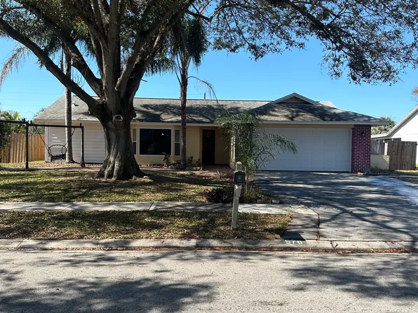 576 Still Meadows Cir W, Palm Harbor, FL 34683